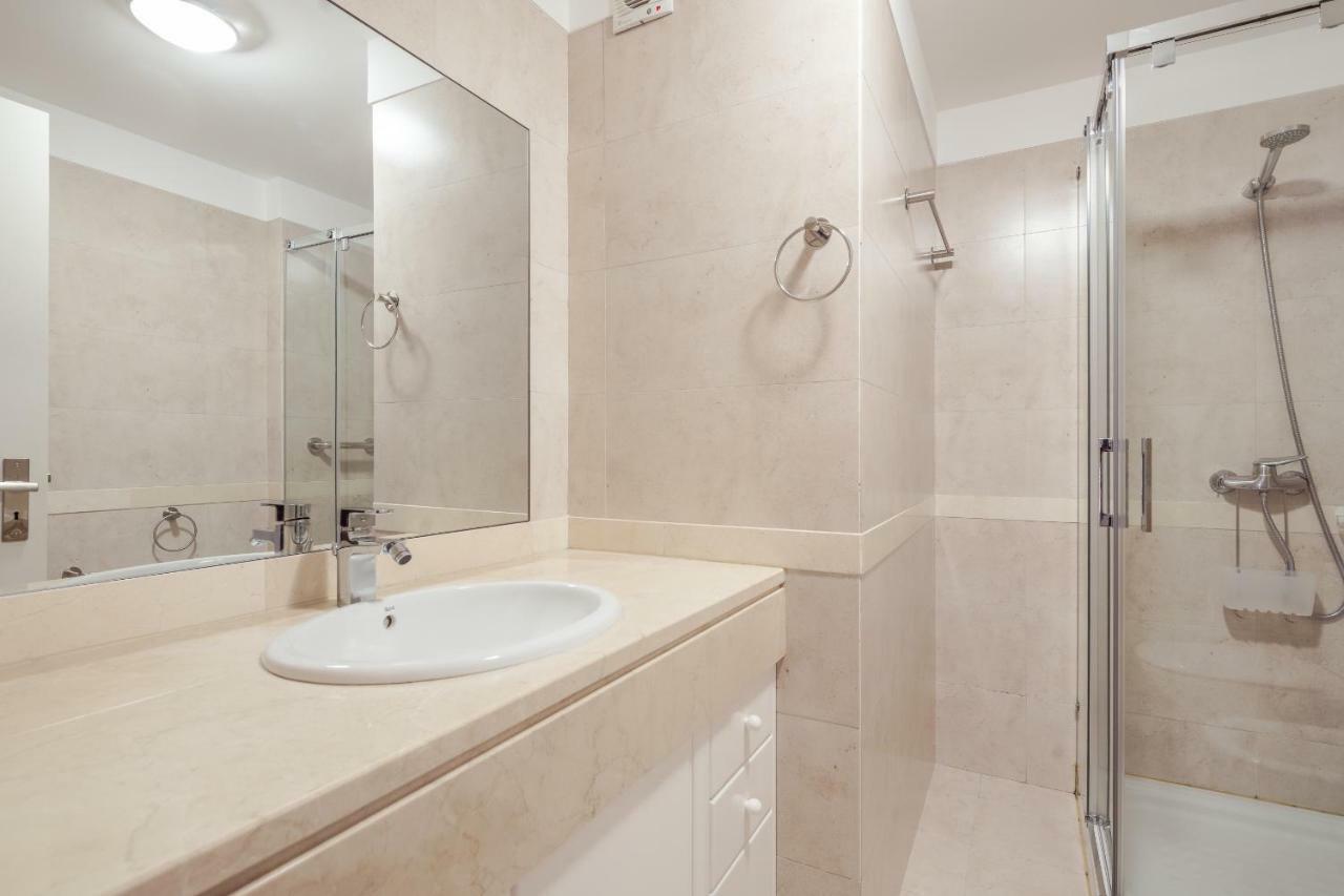 Elegant Apartment With Sea Views By Trip2Portugal Funchal  Exterior photo